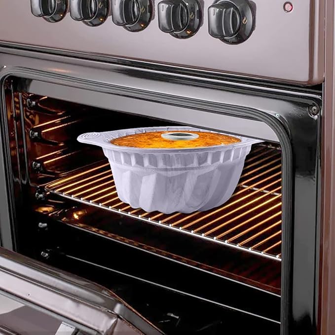 Kenond 9.5 Inch Silicone Cake Pans, Non-stick Fluted Cake Pan with Sturdy Handle, Cake Baking Molds, Perfect Bakeware for Cake, Jello, Gelatin, Bread, Para Gelatinas (Gray)