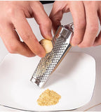 Nutmeg Grater Stainless Steel Kitchen Grater, Multifunctional Zester for Ginger, Garlic,Cheese Grate Nutmeg, Lemon, Lemon ZesterDurable and Professional Kitchen Tool Garlic Tools