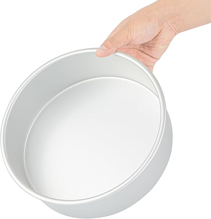 Restaurantware-Met Lux 9 x 3 Inch Straight-Sided Baking Tin, 1 Round Cake Pan - Oven-Ready, Freezable, Anodized Aluminum Round Baking Pan, Greaseproof, For Layer Birthday Cake