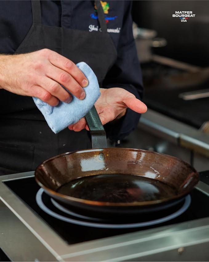 Matfer Bourgeat Black Carbon Steel Frying Pan, 8 1/2"