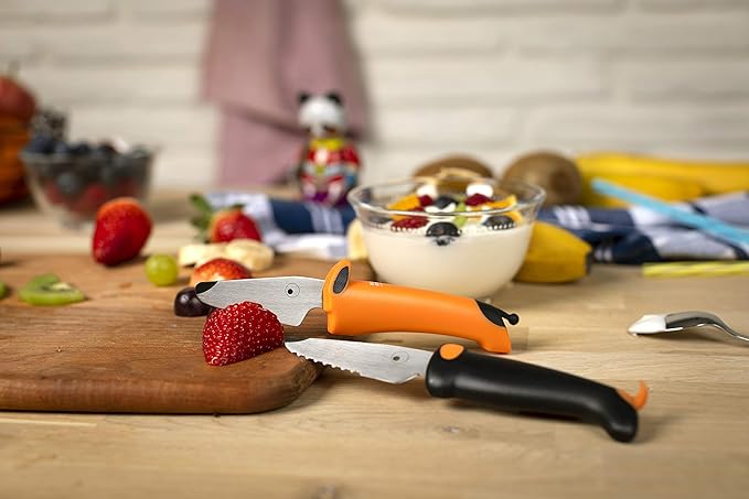 Kuhn Rikon Kinderkitchen Dog Knife Straight Blade, sharp enough to cut food but not small fingers, Orange