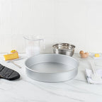 Restaurantware-Met Lux 16 x 3 Inch Straight-Sided Baking Tins, 12 Round Cake Pans - Oven-Ready, Freezable, Anodized Aluminum Round Baking Pans, Greaseproof, For Layer Birthday Cakes