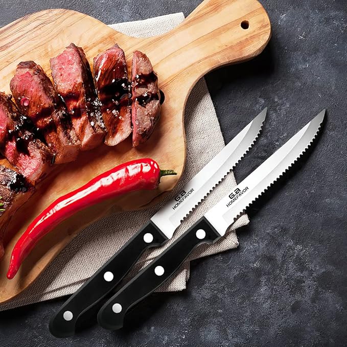 G.a HOMEFAVOR Steak Knife Set Stainless Steel, 8 Pieces Full Tang Sharp Serrated Knives Cutlery Set, Black