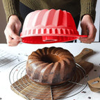 Kenond 9.5 Inch Silicone Cake Pans, Non-stick Fluted Cake Pan with Sturdy Handle, Cake Baking Molds, Perfect Bakeware for Cake, Jello, Gelatin, Bread, Para Gelatinas (Red)