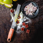 Microplane Premium Classic Citrus Zester and Parmesan Cheese Grater (Cinnamon)